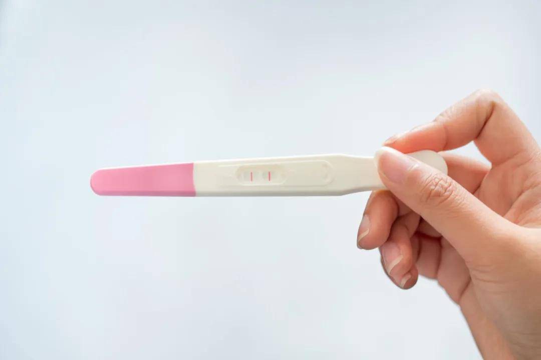 大肚子孕妇生产电视剧